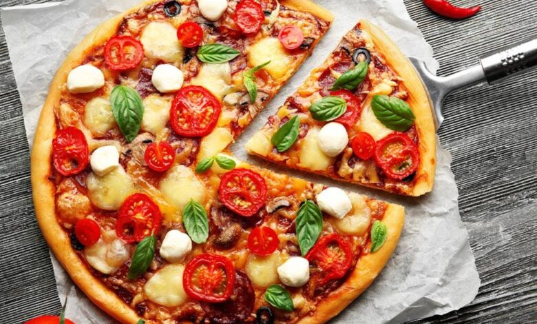 كيفية تحضير بيتزا البروكلي بطريقة سهلة وصحية!